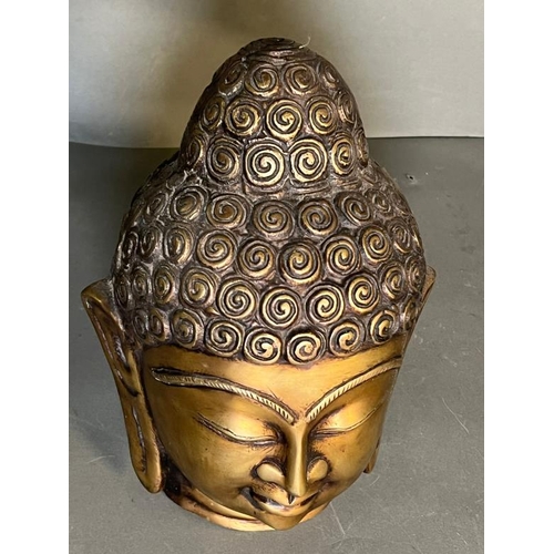 282 - A cast metal heavy Buddha head statue H30cm