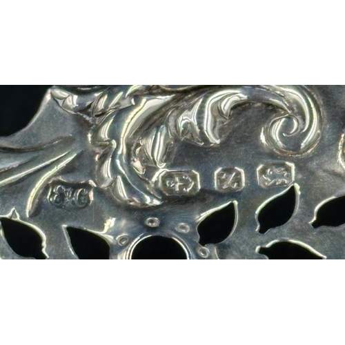 461 - A pierced hallmarked silver bowl with foliate design, approximate weight 225g and hallmarked Birming... 