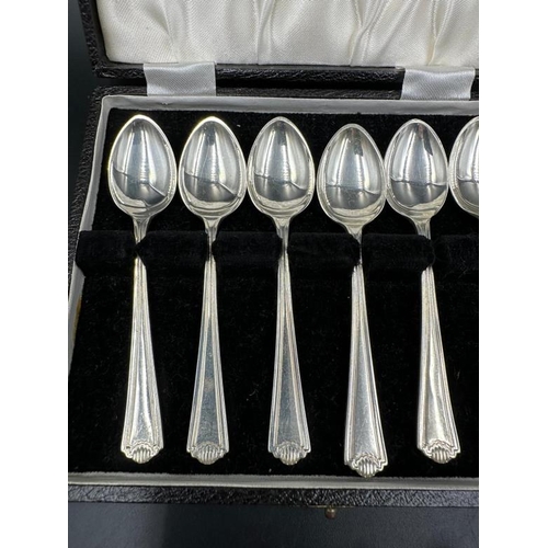 482 - A selection of boxed and some loose quality silver plated flatware to include butter knives and coff... 