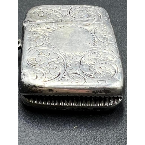 488 - A silver vesta case hallmarked for Birmingham by Henry Matthews