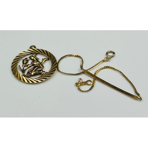 527 - A 9ct gold bracelet and a 9ct gold pendant with an approximate weight of 3g