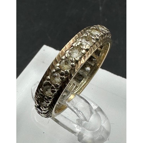 538 - A 9ct gold eternity style ring, approximate weight 3.7g