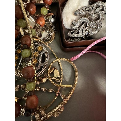 677 - A wide and varied selection of costume jewellery, various makers styles and finishes.