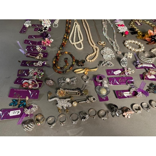 706 - A quantity of quality costume jewellery in various styles