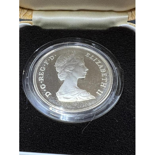 788 - Two Silver commemorative proof crown coins commemorating Her Majesty The Queen Mother's 80th Birthda... 