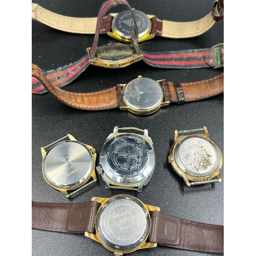 100 - A selection of vintage wristwatches