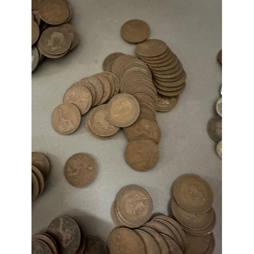 107 - A quantity of mostly UK and some World coinage to include George III pennies, farthings and three pe... 