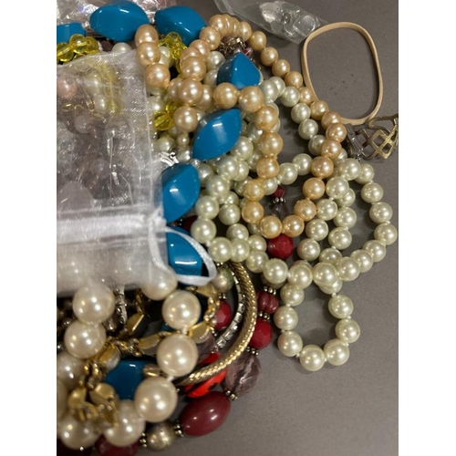 137 - A large quantity of quality costume jewellery various styles