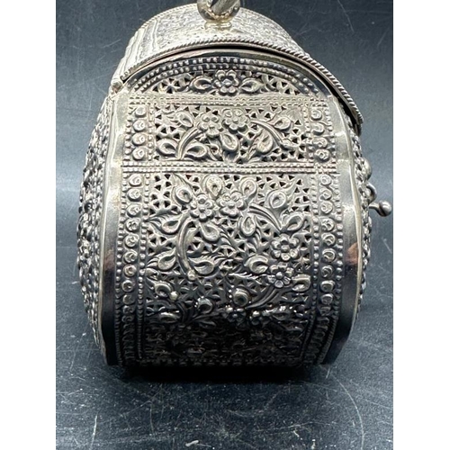 40 - A silver handbag, marked 925, approximate width 15.5cm and weight 332g