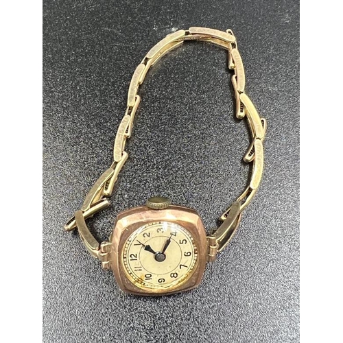 93 - A 9ct gold ladies watch on 9ct gold expandable bracelet, combined approximate total weight 13.4g