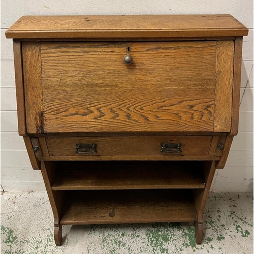 138 - Arts and Crafts fall front oak bureau (H104cm W73cm D28cm)