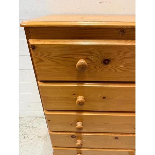 157 - A pine five drawer chest of drawers (H102cm W77cm D42cm)