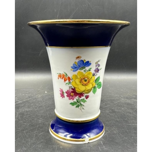 260 - A Meissen vase with dark blue decoration and fine gold accents, hand painted floral design. 13.5cm H