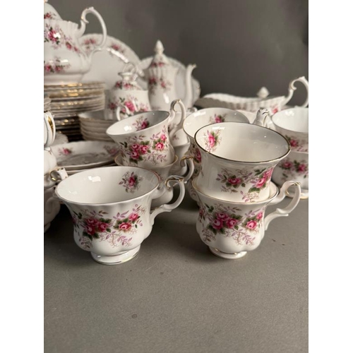 284 - Royal Albert lavender rose tea set and dinner service