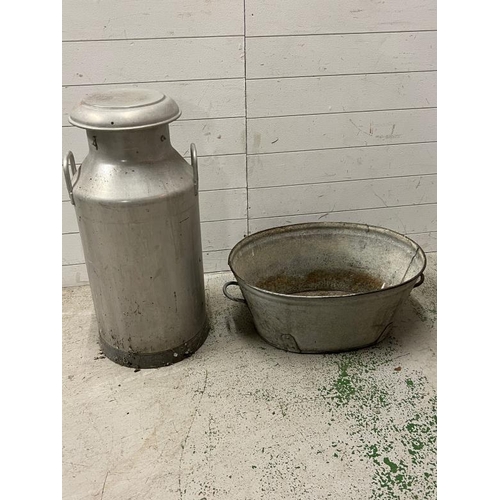 398 - A vintage milk churn and metal bath bucket (H78cm)