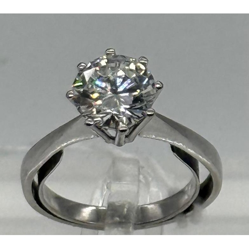 623 - A Diamond set single stone ring, estimated diamond weight 2.60 carat measuring 9.05mm x 9.10mm x 5.1... 