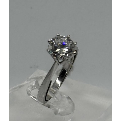 623 - A Diamond set single stone ring, estimated diamond weight 2.60 carat measuring 9.05mm x 9.10mm x 5.1... 