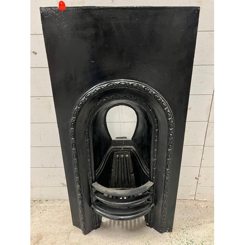 63 - A reclaimed cast iron fire place (H92cm W46cm D20cm)