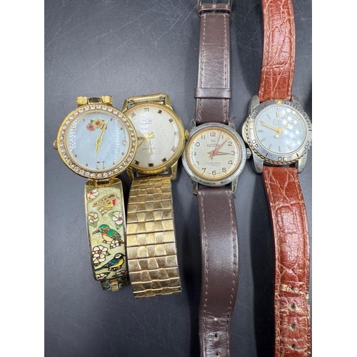 660 - A selection of ladies and gents wristwatches to include Accurist, Smiths and Rostini