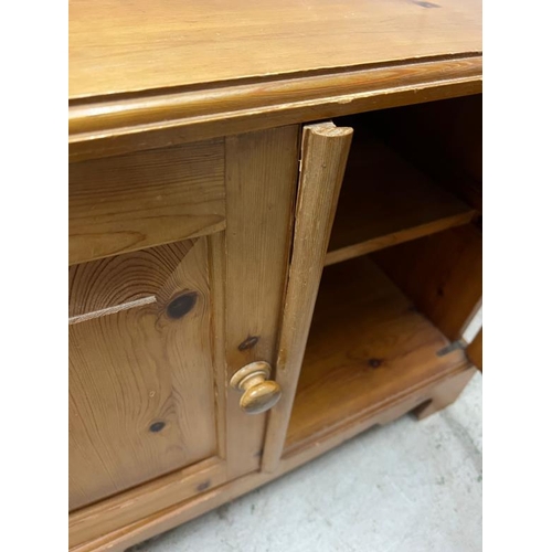 69 - A side cabinet opening to shelves (H57cm W70cm D50cm) AF