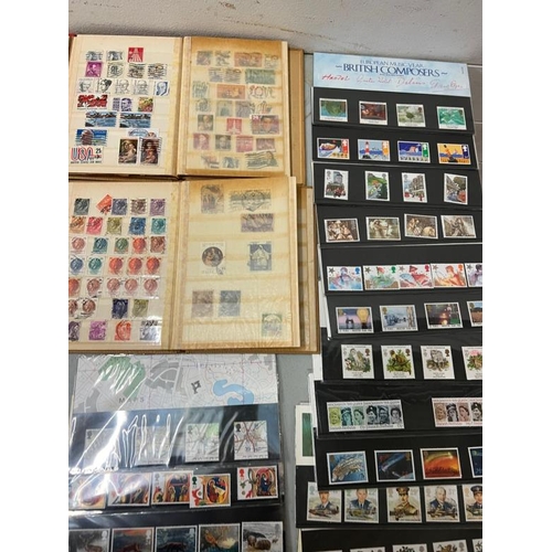 739 - A selection of UK and World stamps