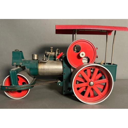 765 - A Wilesco Old Smokey steam roller with burner