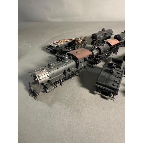 776 - A selection of AF model railway engines and rolling stock