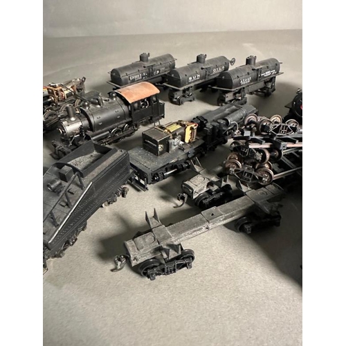 776 - A selection of AF model railway engines and rolling stock