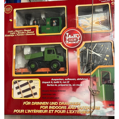 807 - LB starter train set for indoor and outdoor use