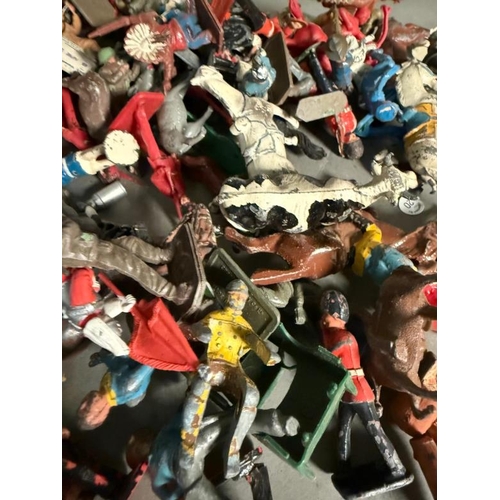 811 - A quantity of plastic and some lead toy figures, various makers, some AF