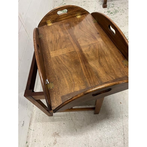 93 - A mahogany butlers tray table (H60cm W80cm D51cm)