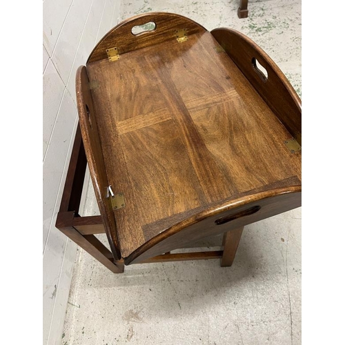 93 - A mahogany butlers tray table (H60cm W80cm D51cm)