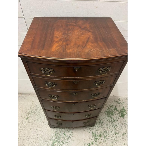 11 - Georgian style mahogany bow front chest of six drawers on bracket feet (H114cm W55cm D43cm)