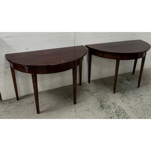 131 - Georgian style oval dining table opening to two D end side tables (H77cm W185cm D125cm)