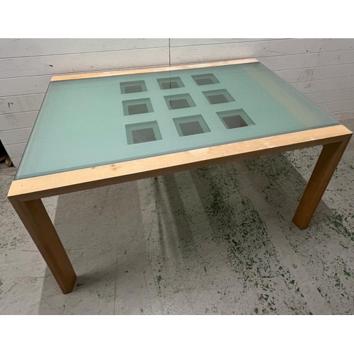 170 - Ligne Roset extending table (H74cm W140cm D95cm)