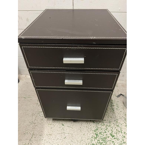 180 - Faux leather filing cabinet (H22cm W40cm D46cm)