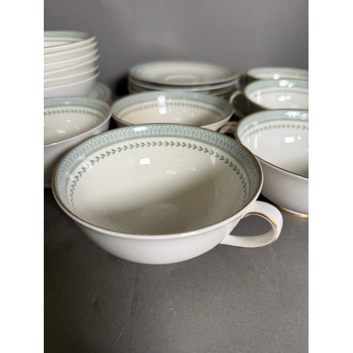 268 - A part Royal Doulton Berkshire pattern dinner service to include soup bowls and saucers, dinner plat... 