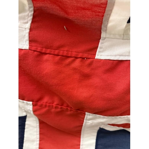 446 - An Union Jack and flag pole 130cm x 60cm