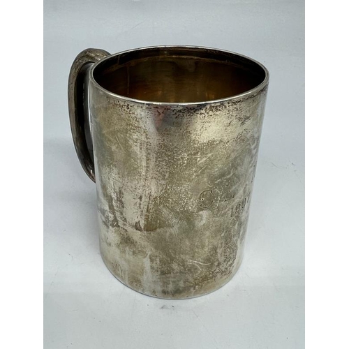 472 - A small silver tankard, 7cm high, Atkin Brothers Sheffield 1905.