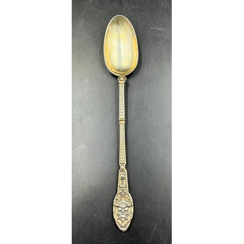 484 - A French silver spoon in case.