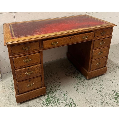 5 - A pedestal desk with leather top and drawers (H74cm W120cm D60cm)