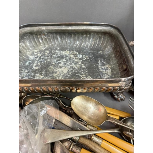 515 - A collection of silverplate to include flatware, coffee pot and trays etc