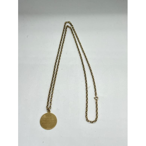 533 - A 9ct gold curb necklace and circular disc pendant, drop 39cm