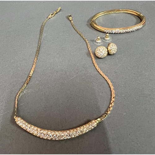 628 - Swarovski matching set, T-Bar necklace, bracelet and earrings