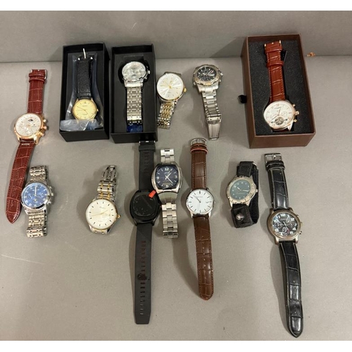 670 - A quantity of gentleman's wristwatches various makers to include Casio, Sekonda and Kintued