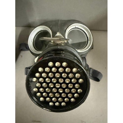 787 - A military Gas Mask