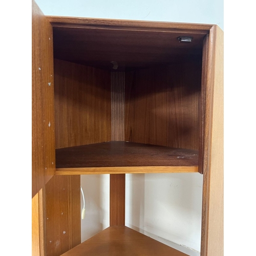 11 - G-Plan display unit and G-Plan corner unit H57cm W200cm D46cm