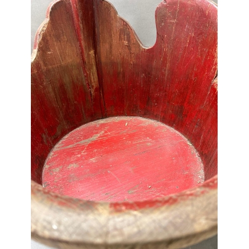 282 - A red painted Chinese swan or crane bucket