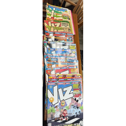 387 - A selection of vintage Viz comic magazines approx 180, adult humor