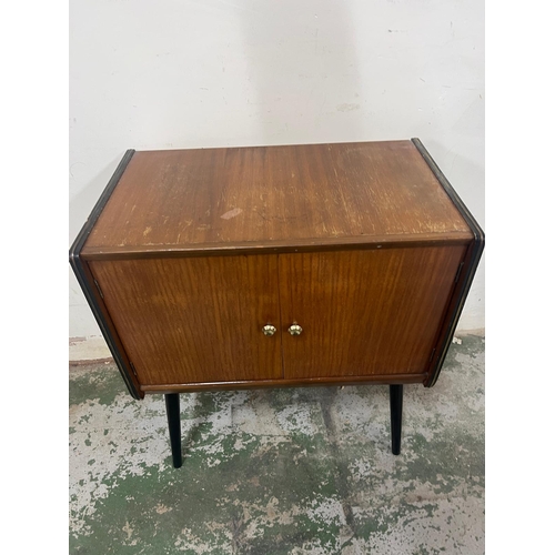 185F - Two door mid century record cabinet (70cm x 61cm x 36cm)
